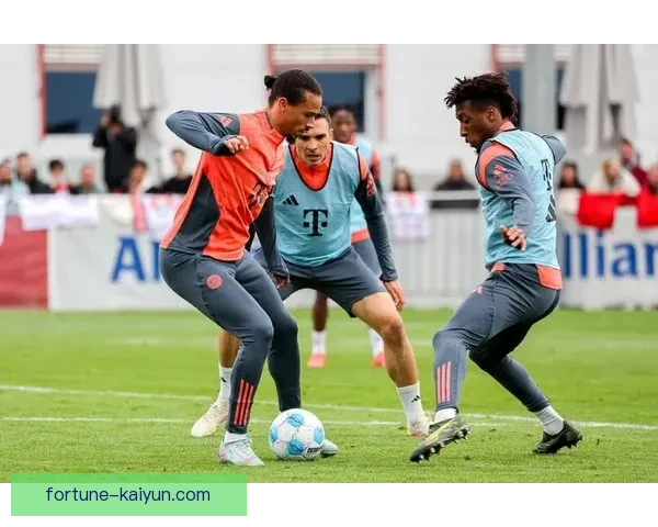 格纳布里与科曼竞争拜仁主力位置，近期表现稳健