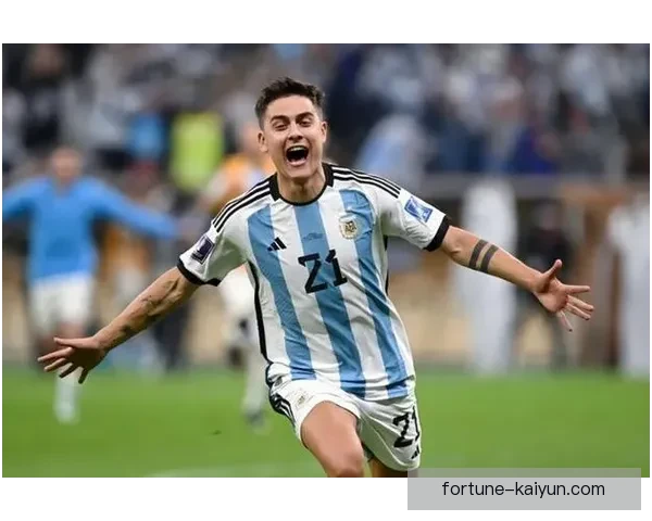 迪巴拉职业态度获赞：训练投入比赛专注，持续展现职业素养养